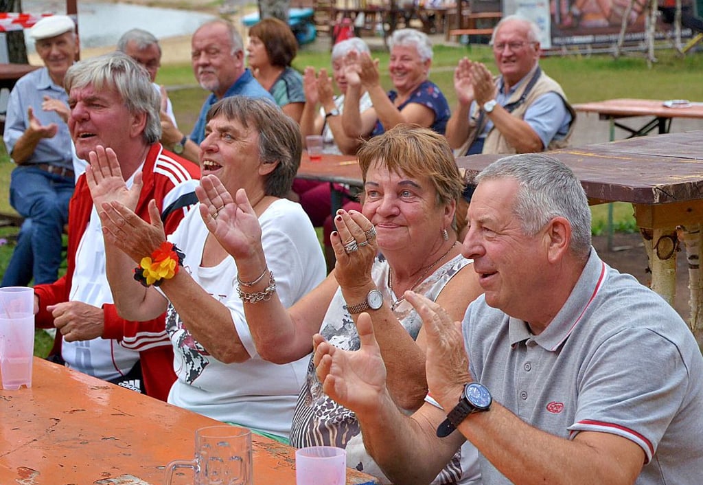 Dieser Schlagernachmittag war zwar noch verhalten besucht, aber die Betreiber waren insgesamt mit der Resonanz zum Fest zufrieden.