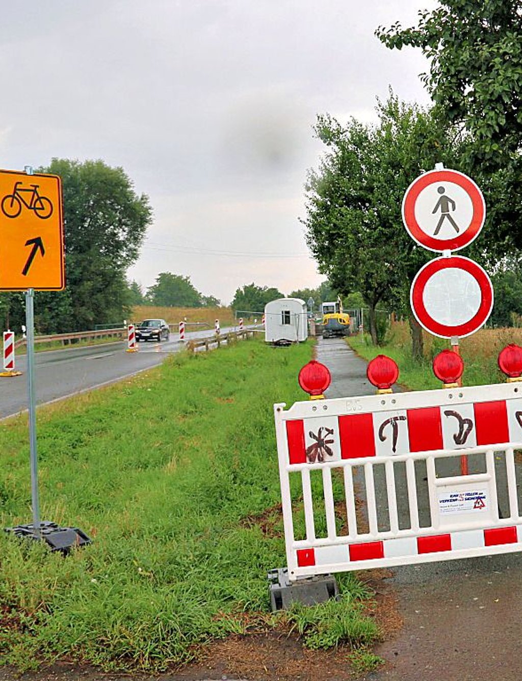 Gesperrt: Die Radweg-Brücke bei Bennungen wird repariert