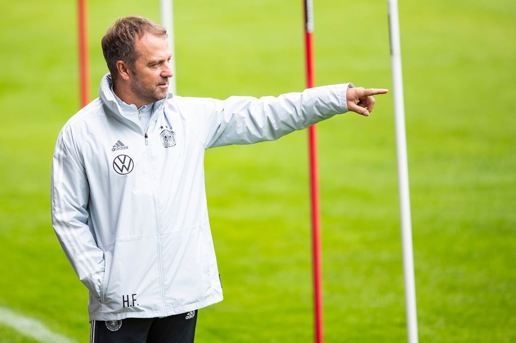 Gibt gegen Fußballzwerg Liechtenstein sein Debüt als Bundestrainer: Hansi Flick.