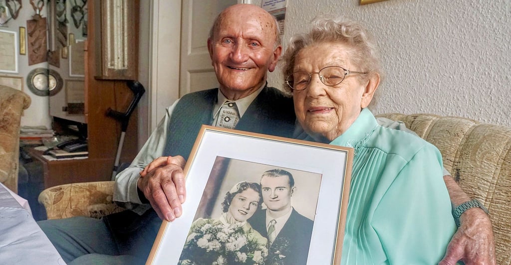 Wilhelm und Erna Böhm feierten am Mittwoch die eiserne Hochzeit. Beide kamen als Flüchtlingskinder nach Aschersleben.