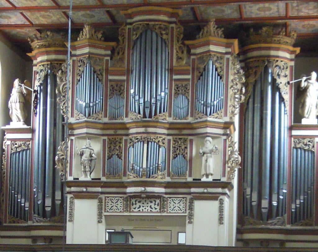 Die Rühlmannorgel in der Marienkirche in Barby.