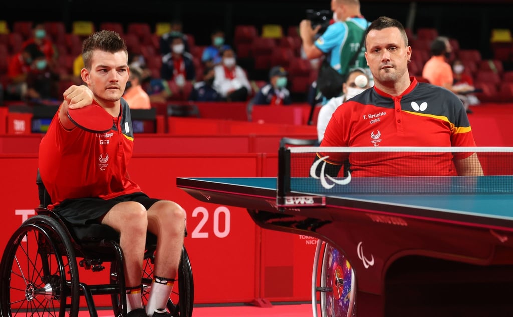 Spielten sich in Tokio bis ins Tischtennis-Team-Finale: Thomas Schmidberger (l) und Thomas Brüchle.