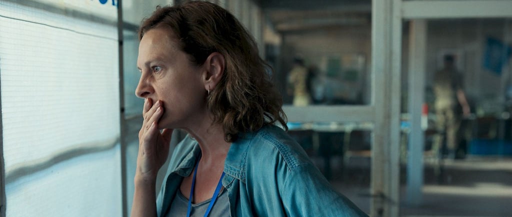 Jasna Djuricic als Aida in einer Szene des Films "Quo Vadis, Aida?".