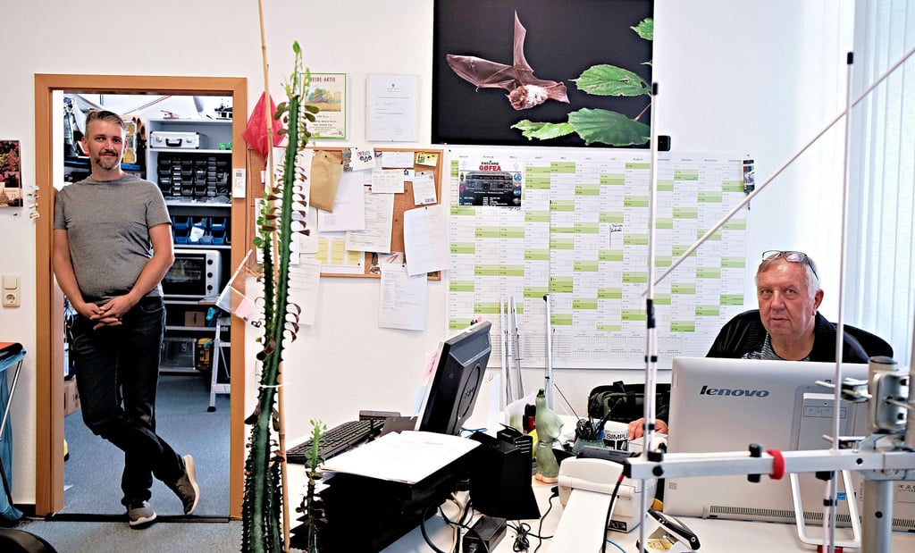 Firma Telemetrieservice Dessau: Andreas Gens (l.) und Firmengründer Hans-Joachim Vogl.