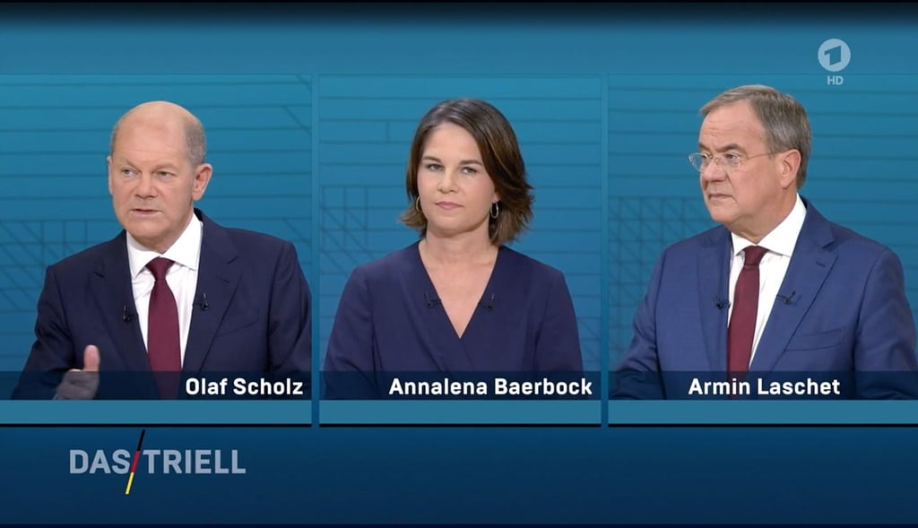 Olaf Scholz (l-r), Annalena Baerbock und Armin Laschet (CDU) beim zweiten TV-Triell.