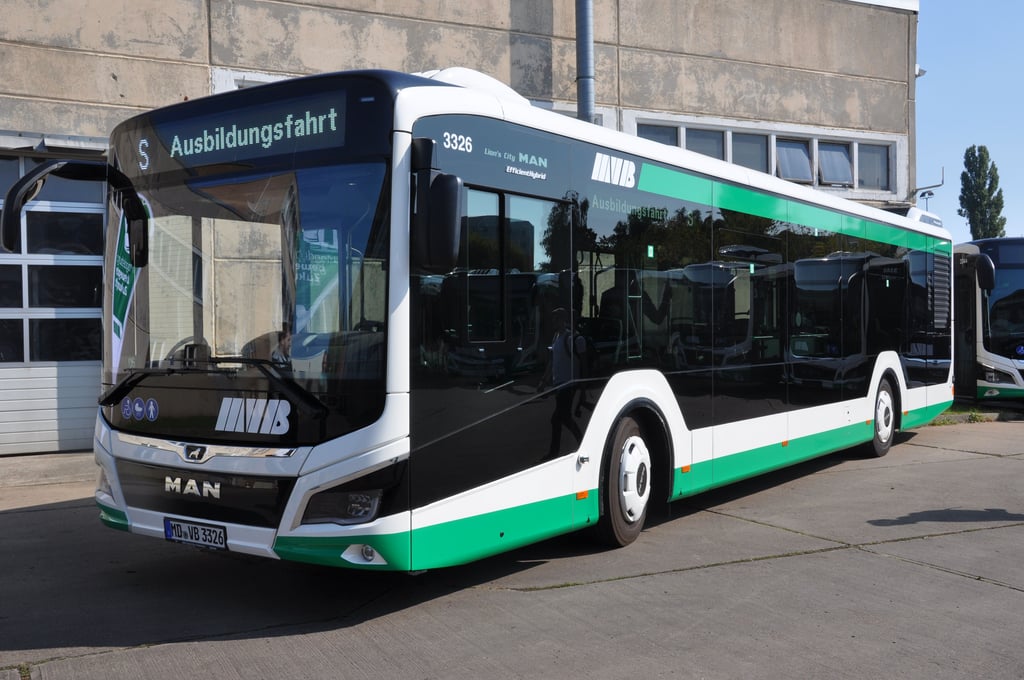 Die Magdeburger Verkehrsbetriebe erhalten 26 neue Busse der Marke MAN. Es handelt sich um den Typ Lion's City. W-Lan kommt in ihnen noch nicht zum Einsatz.