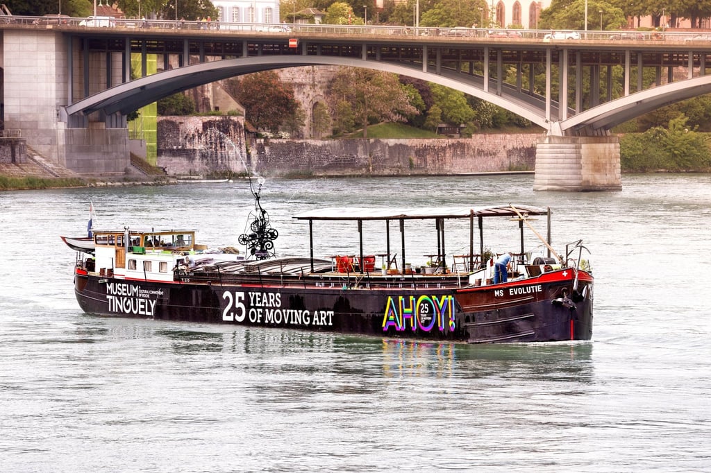 Ahoy! Tinguely!