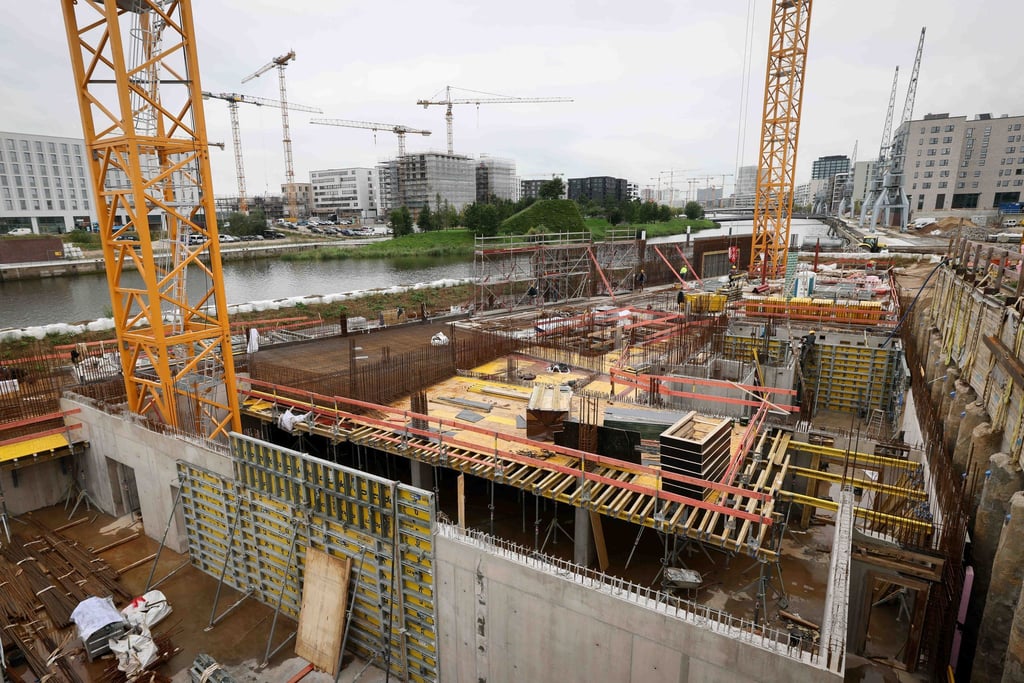 Blick auf einen Teil der Baustelle bei der symbolischen Grundsteinlegung.