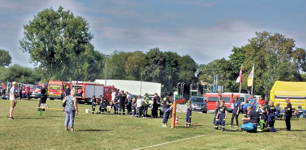 Dank der Unterstützung der Stadt Zeitz konnte der Kreiskinderfeuerwehrtag nach zwei Jahren coronabedingter Pause im Thälmannstadion stattfinden.