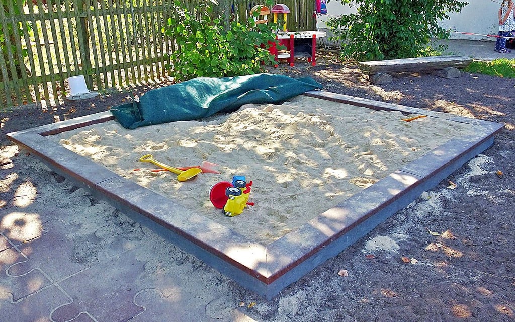 Eine der neuen Sand-Rappelkisten