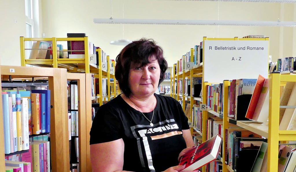 Privat liest Jeanette Petrahn am liebsten Krimis. Bei ihren Lesern seien auch Biografien sehr beliebt, berichtet sie.