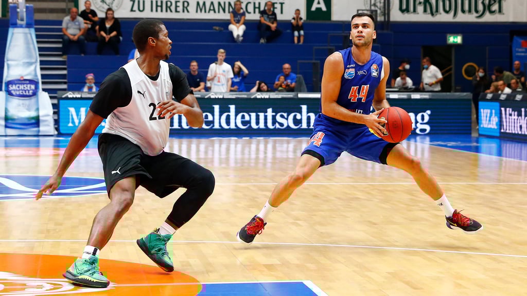 MBC-Spielmacher Nikola Rebic ist mit seinen Weißenfelser Kollegen beim "Expert Jacob Cup" in Bayreuth gefordert.