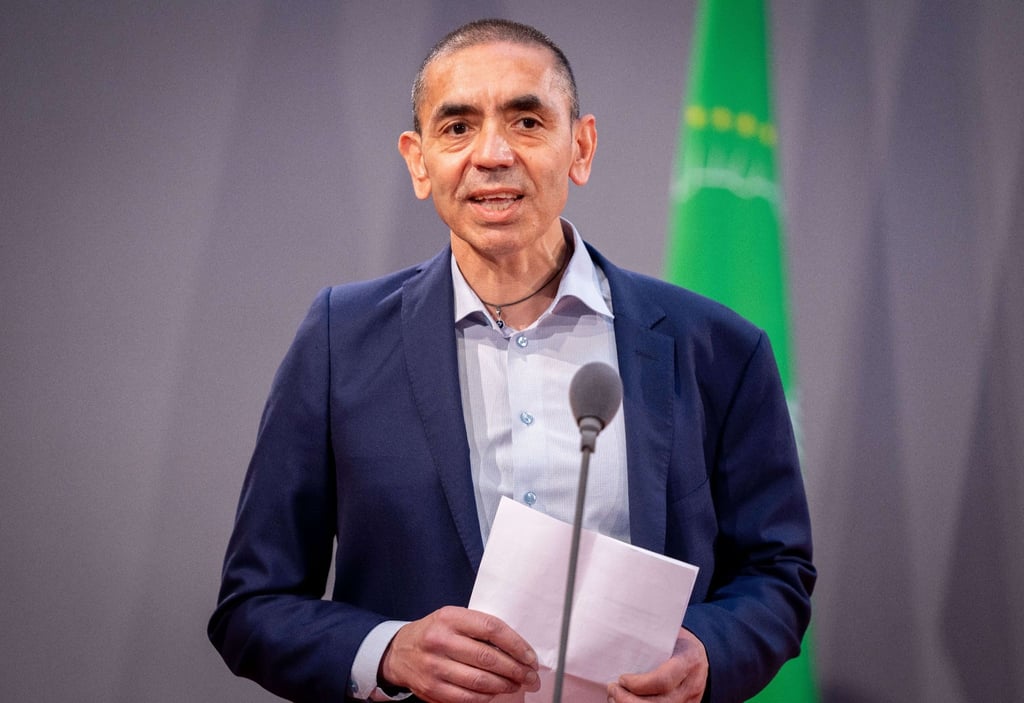 Ugur Sahin, Vorstandsvorsitzender von Biontech, spricht auf einer Veranstaltung.