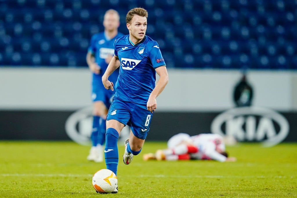 Dennis Geiger hat seinen Vertrag bei der TSG 1899 Hoffenheim bis zum 30. Juni 2023 verlängert.