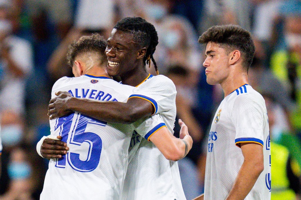 Real-Neuzugang Eduardo Camavinga (M) trug sich gegen Celta Vigo in die Torschützenliste ein.