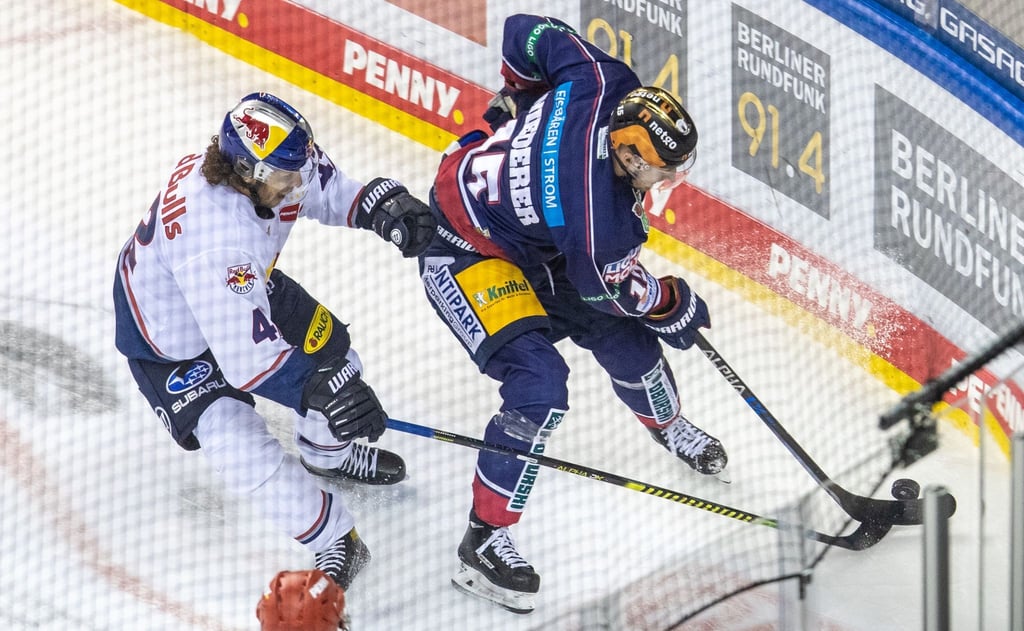 Die Eisbären Berlin mussten zum DEL-Auftakt eine Heimpleite gegen München hinnehmen.