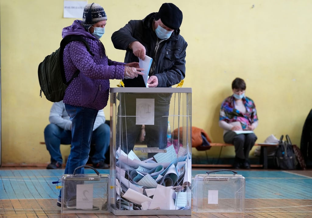 Unter weitgehendem Ausschluss prominenter Oppositioneller hat in Russland die dreitägige Parlamentswahl begonnen.