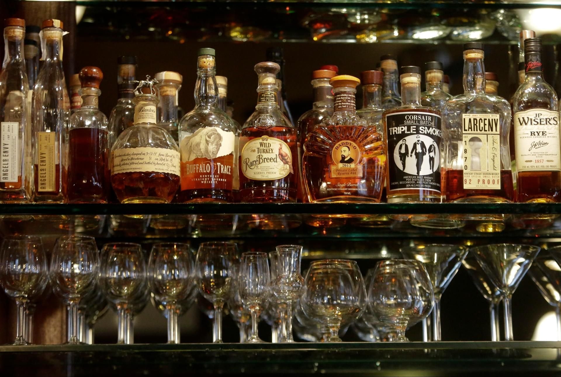 Die EU erwägt Strafzölle auf US-amerikanischen Whiskey.
