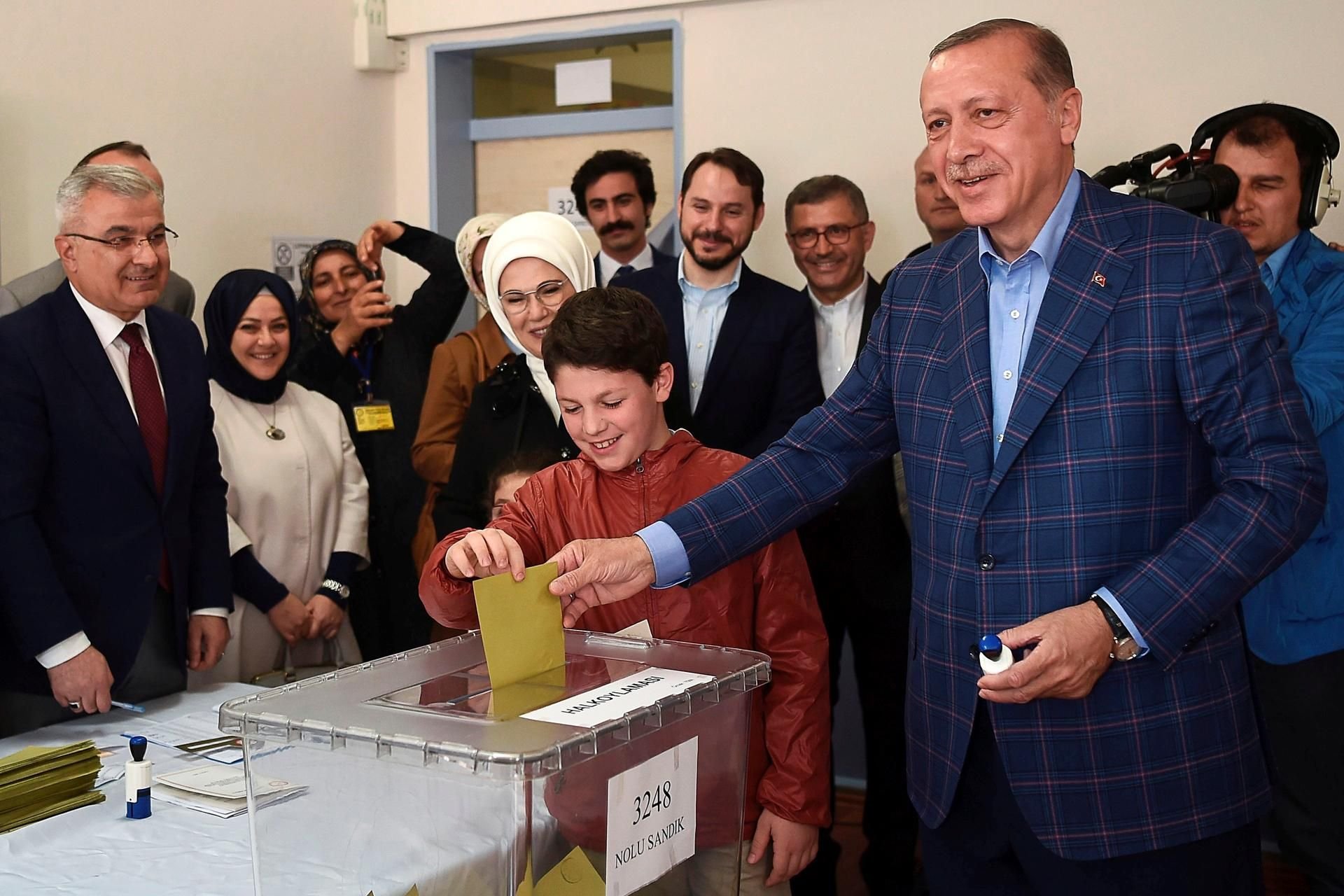 Präsident Erdogan bei der Stimmabgabe am Mittag in Istanbul.