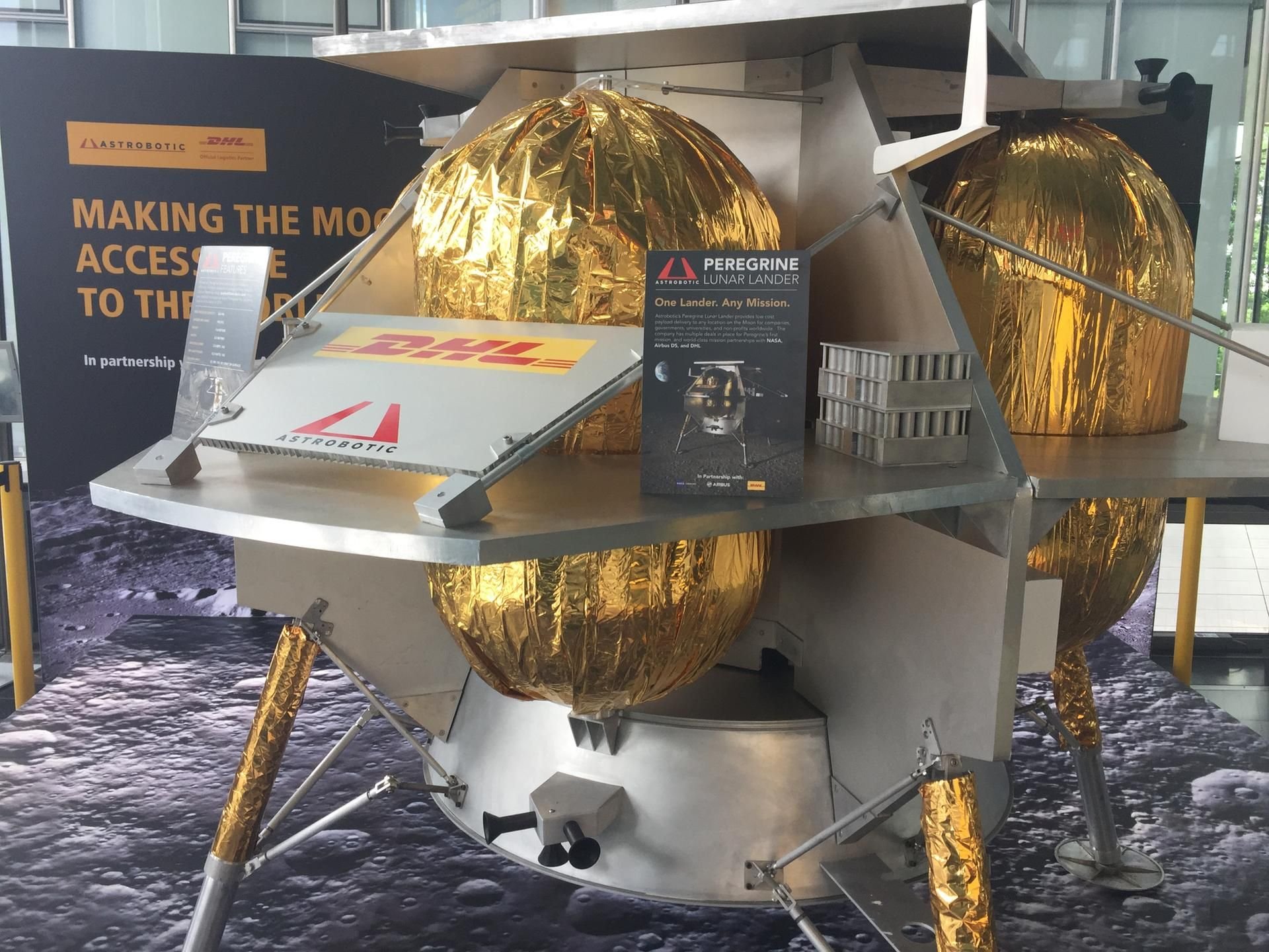 Der „Peregrine Lunar Lander“ mit den Kapseln.