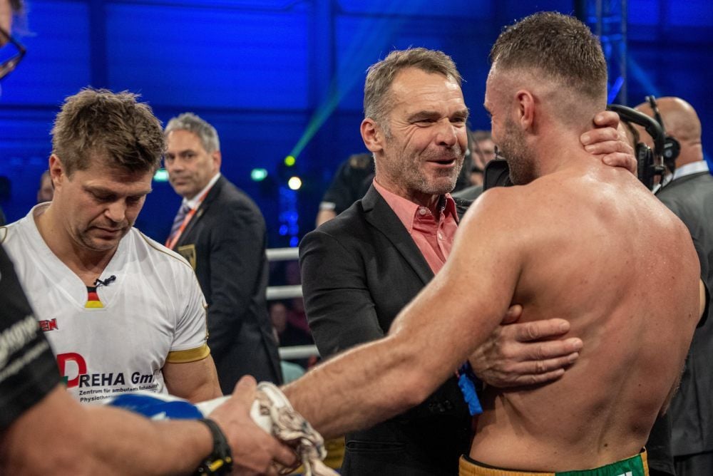 Trainer Dirk Dzemski (l.) und Vater Bernd - zwei Männer, die Dominic Bösel auf dem Weg nach oben begleitet haben.