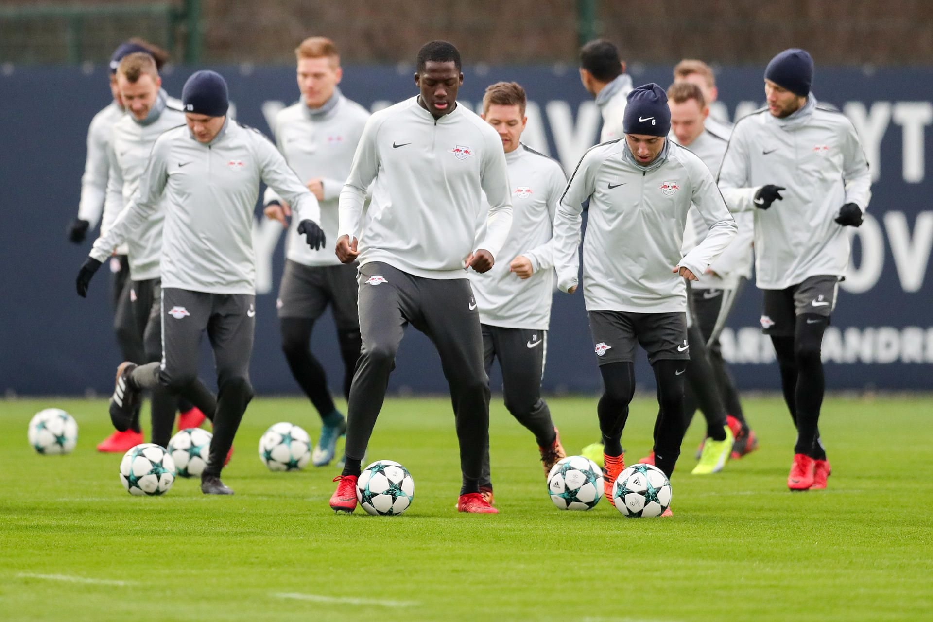 Am Dienstag kehren die Spieler von RB Leipzig auf den Rasen zurück.