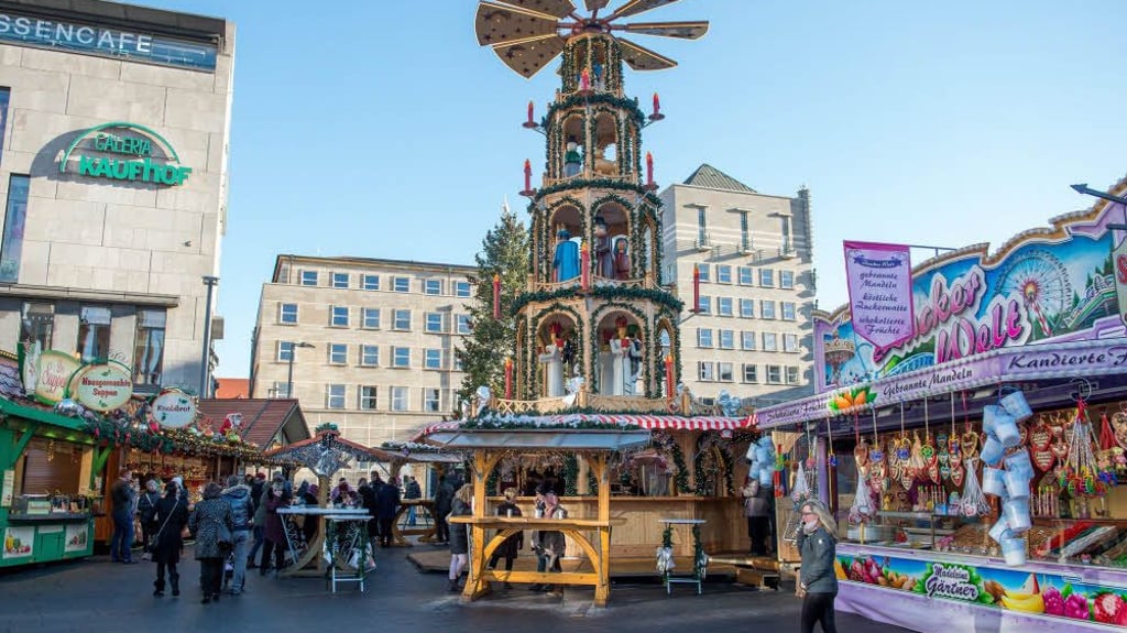 Wintermarkt Halle Wintermarkt Halle Der Budenzauber geht in Runde zwei