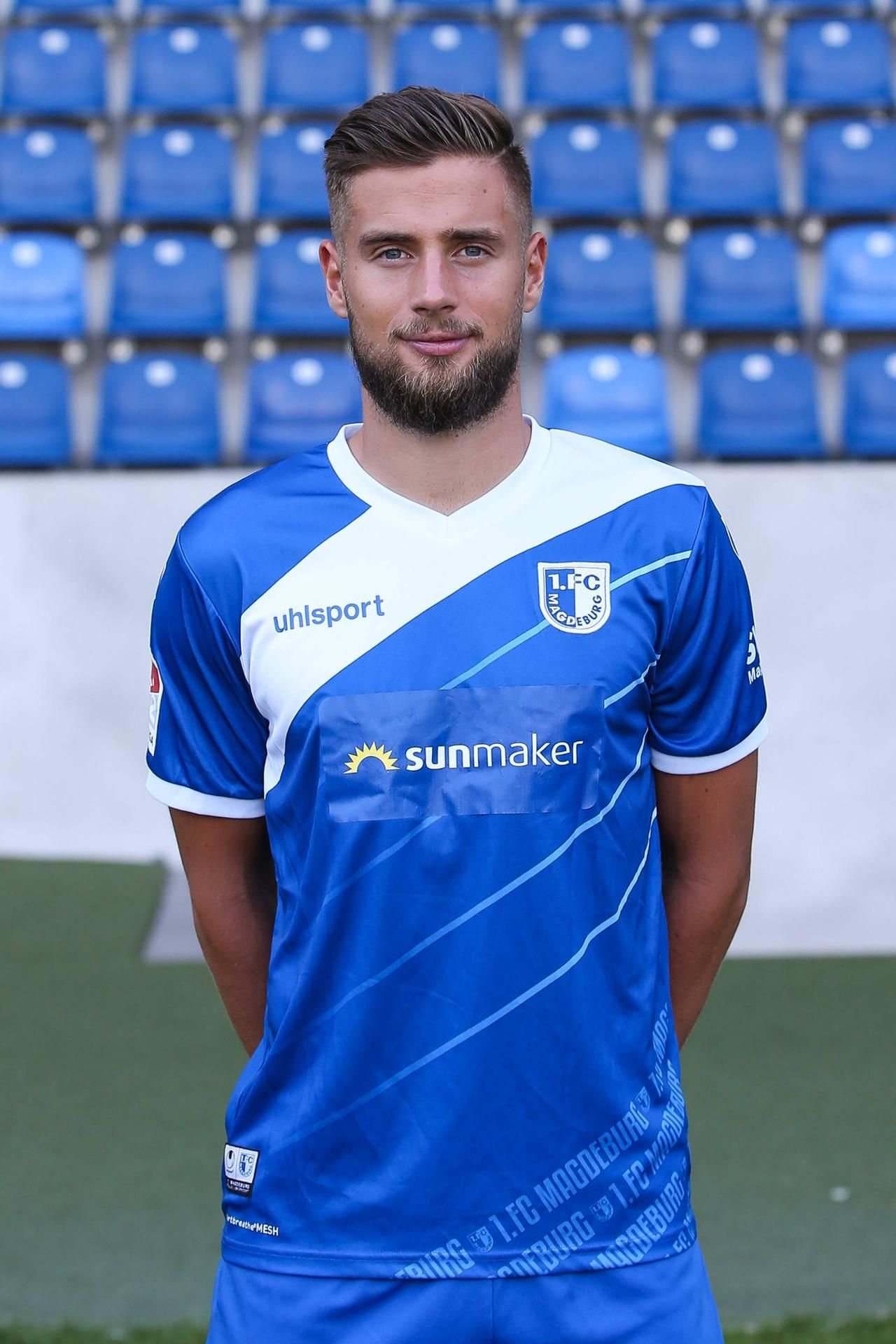 Der Wettanbieter Sunmaker war in der Saison 2018/19 Trikotsponsor beim 1. FC Magdeburg.