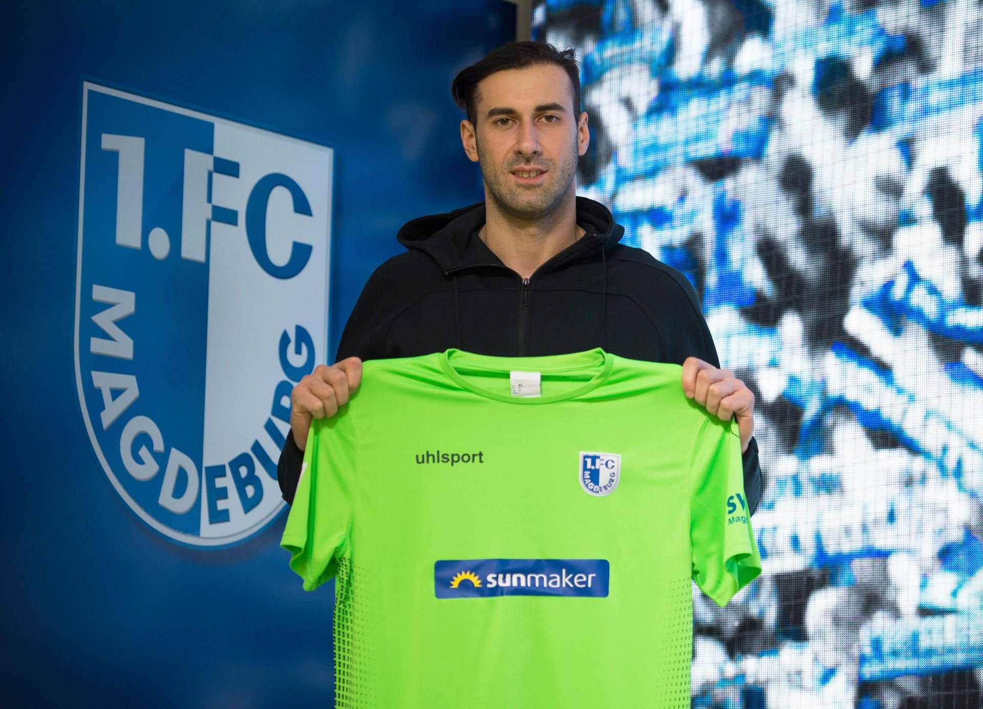 Georgiens Nationaltorwart Giorgi Loria