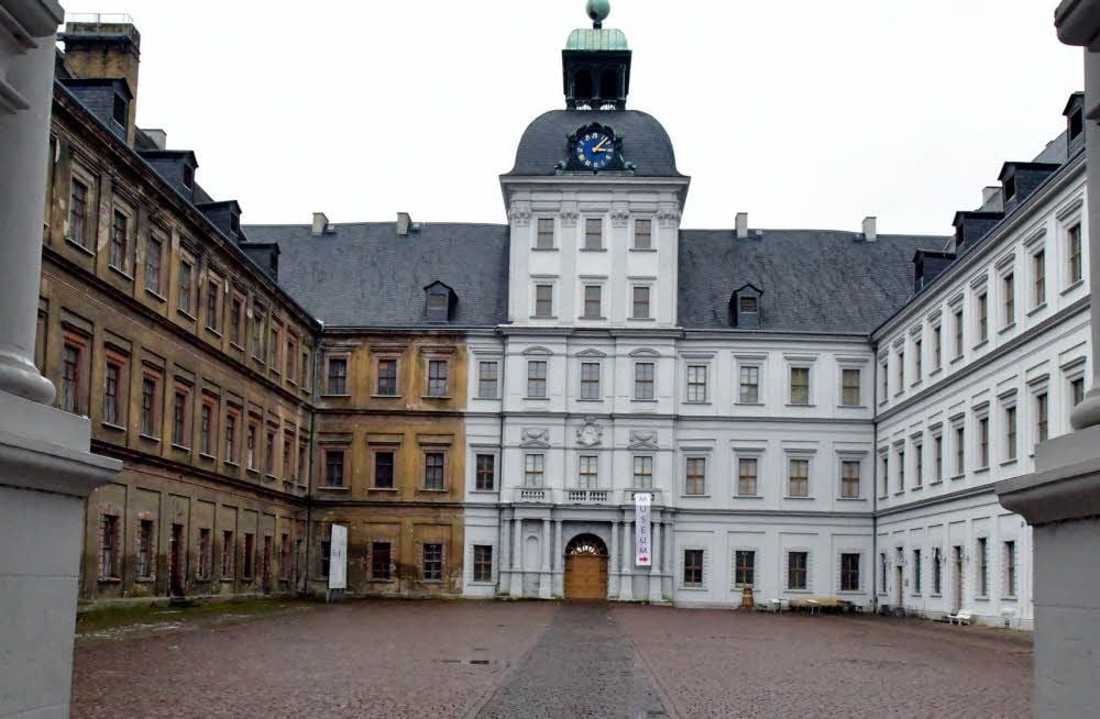 Mit „nur“ sechs Millionen Euro ließe sich die Modernisierung des bislang nur teilsanierten Schlosses Neu-Augustusburg vorantreiben.