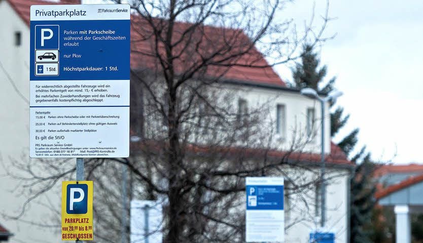 Auch auf Supermarktparkplätzen in Merseburg sollten Autofahrer aufpassen.
