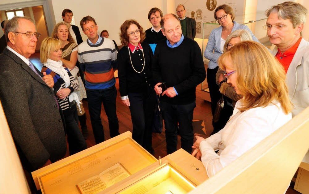 Zum Programm der Jahresversammlung gehört eine Führung durch das Weißenfelser Heinrich-Schütz-Haus mit Henrike Rucker (rechts).