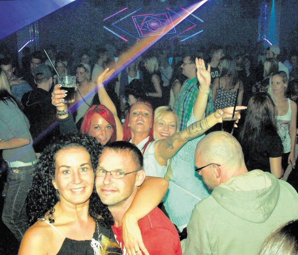 Hunderte Besucher haben die Nacht zum Tag gemacht.