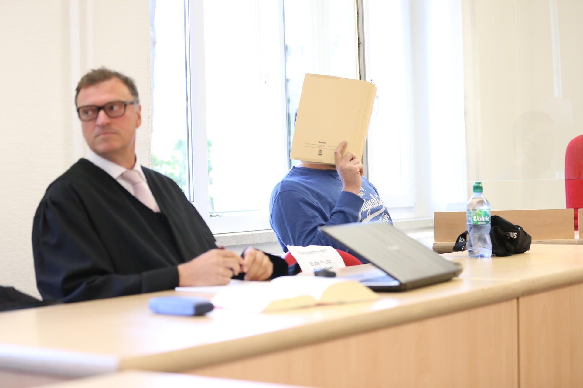 Prozess gegen Raubgräber