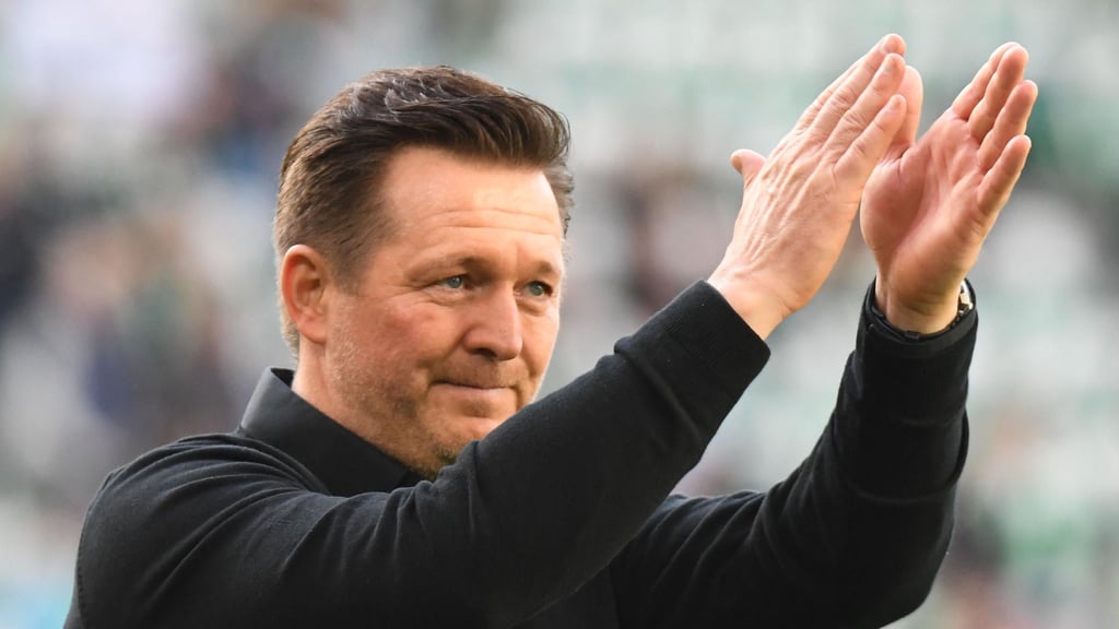 Christian Titz, Cheftrainer vom 1. FC Magdeburg, muss mit seiner Mannschaft zu Hause gegen Eintracht Braunschweig antreten.
