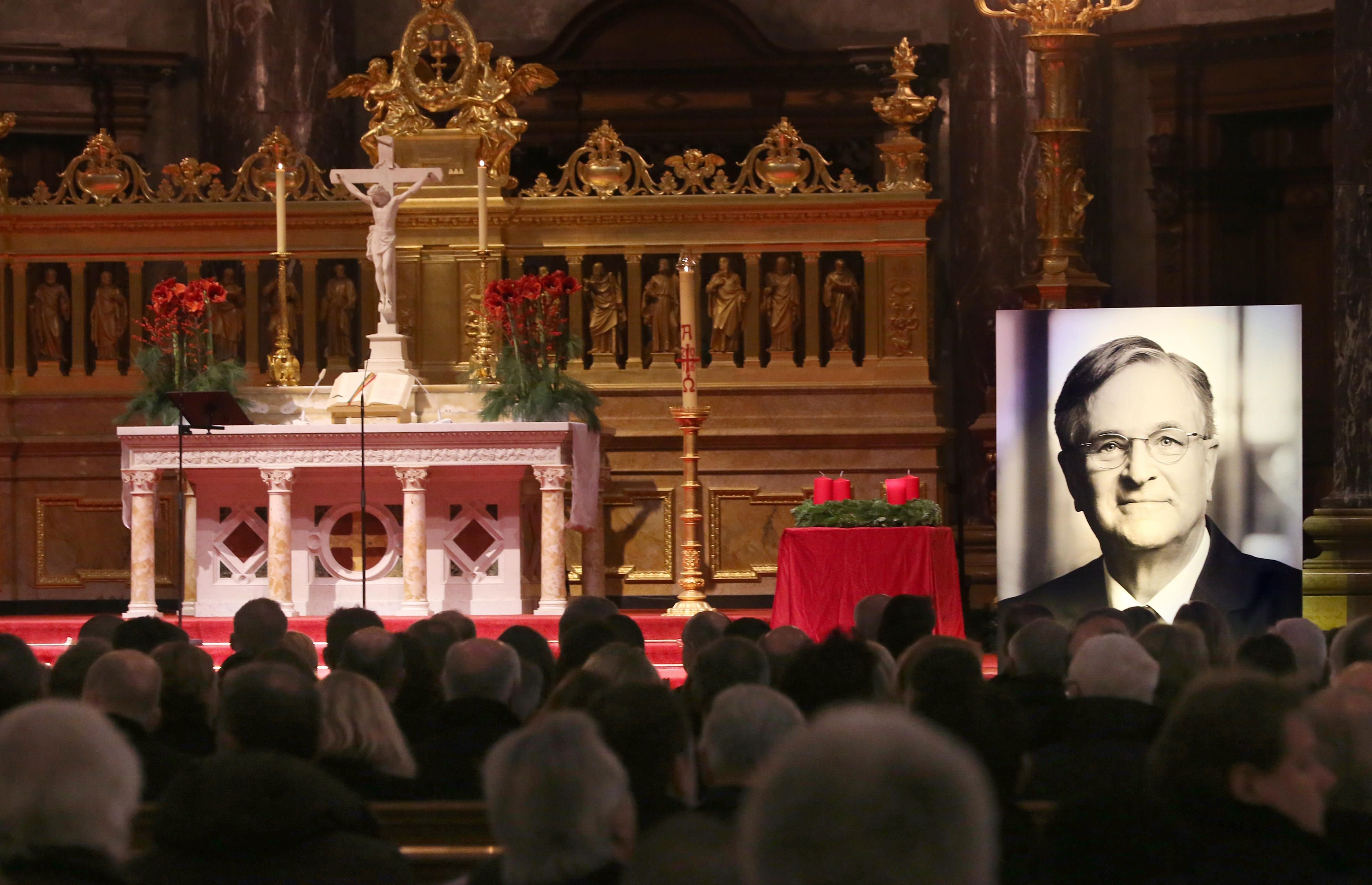 Trauergottesdienst für Peter Hintze