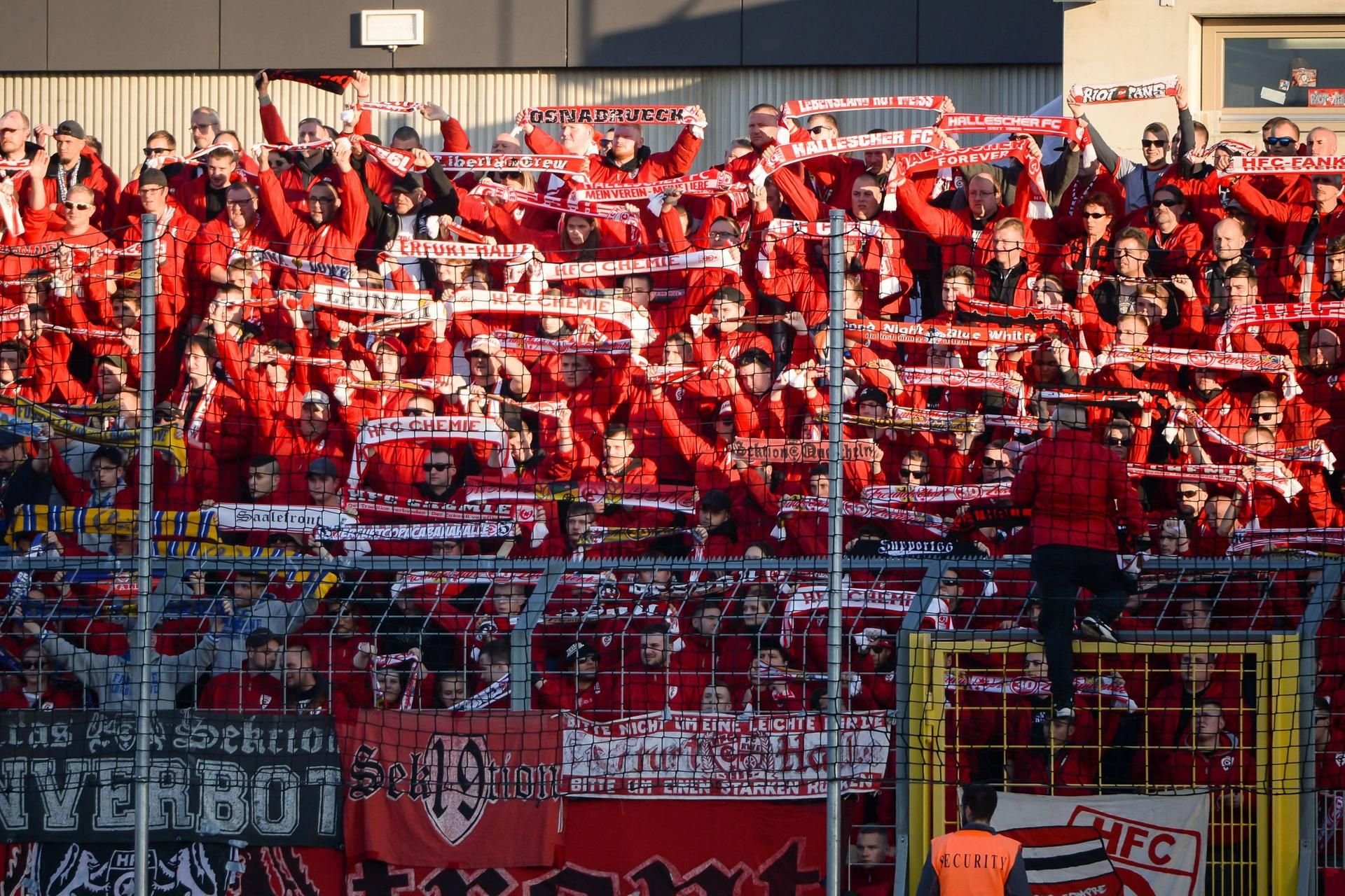 Beeindruckendes Bild: Die HFC-Fans haben in München für ordentlich Stimmung gesorgt.