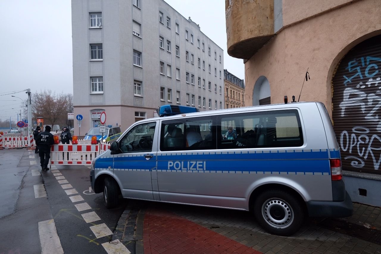 Polizei sperrt Straßen ab