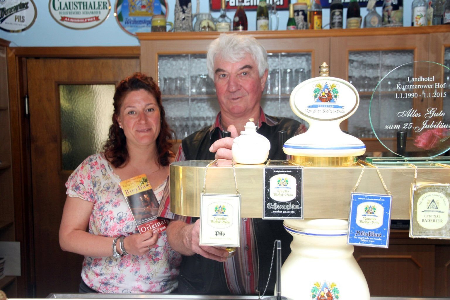 Die Erfinder des Bierbades: Susanne Taschner-Schmidt und ihr Vater Walter Taschner.