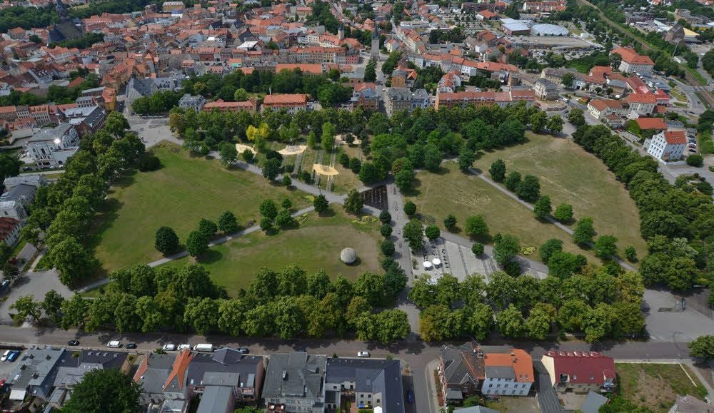 Blick auf den Stadtpark Herrenbreite in Aschersleben