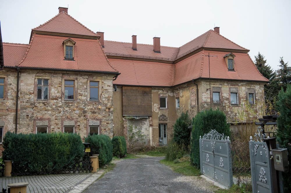 Das desolate Schloss in Hollebens Ortsteil Beuchlitz soll verkauft werden.
