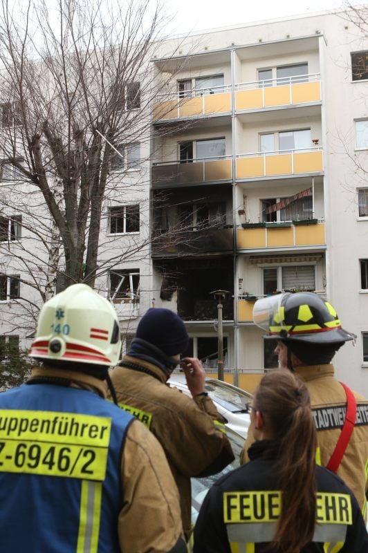 Wo der Balkon war, gähnt nun ein schwarzes Loch.