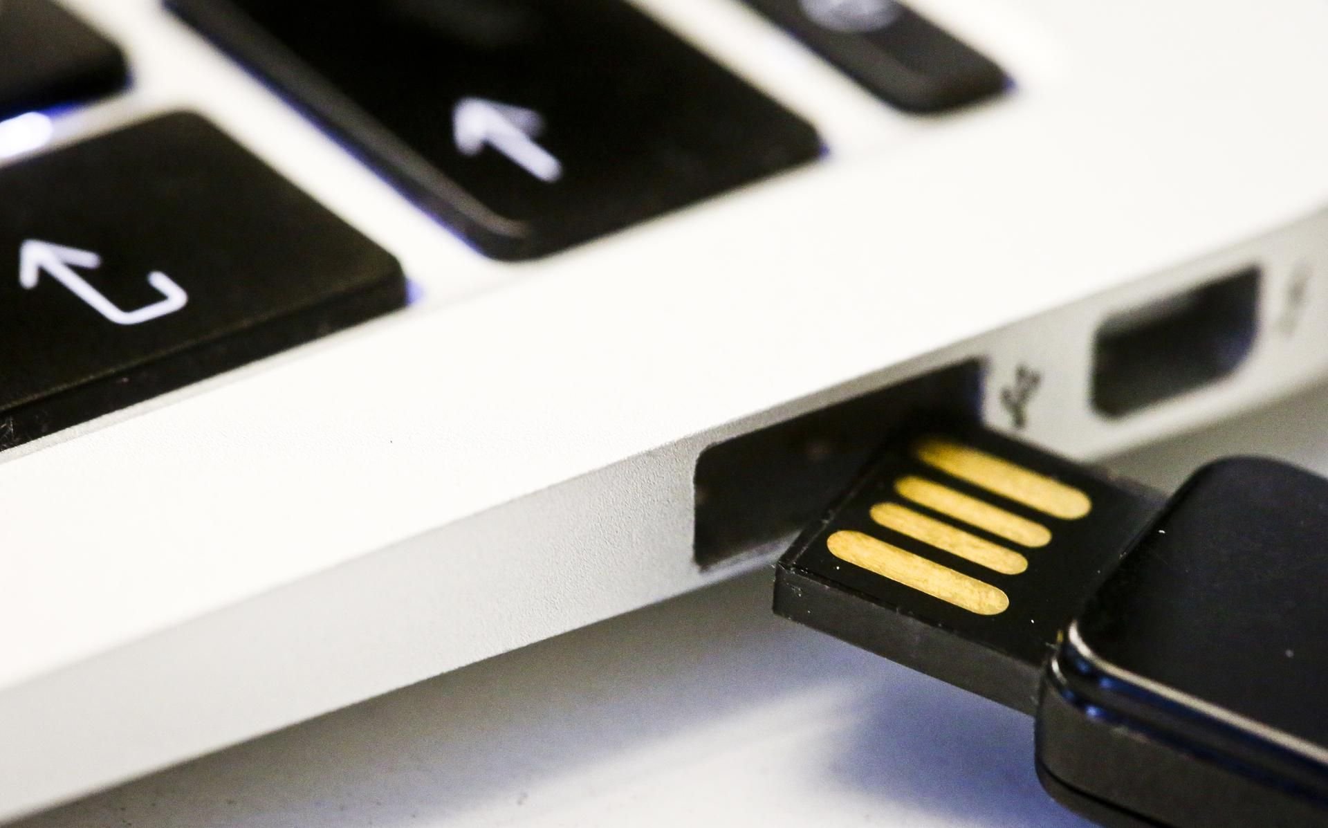 Oft wird der USB-Stick entfernt, ohne ihn sachgemäß auszuwerfen.