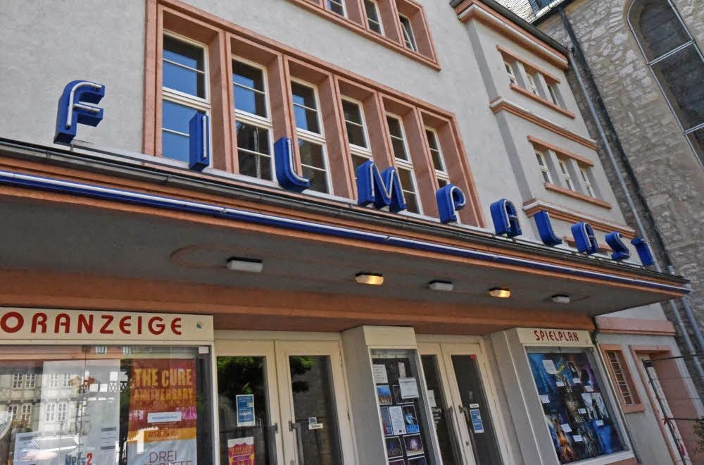 Die Fassade des Kinos in Aschersleben ist noch original und stammt von 1930.