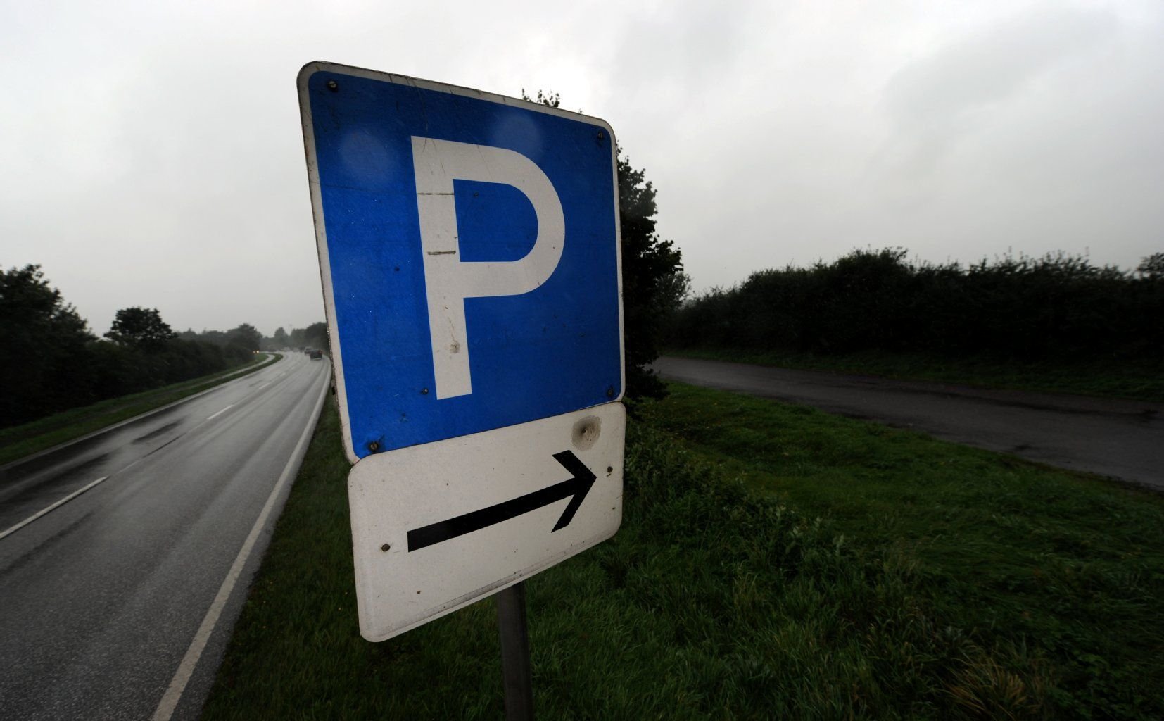 Endstation Parkplatz: Ein Junge wurde auf einem Parkplatz in Freiburg ausgesetzt.