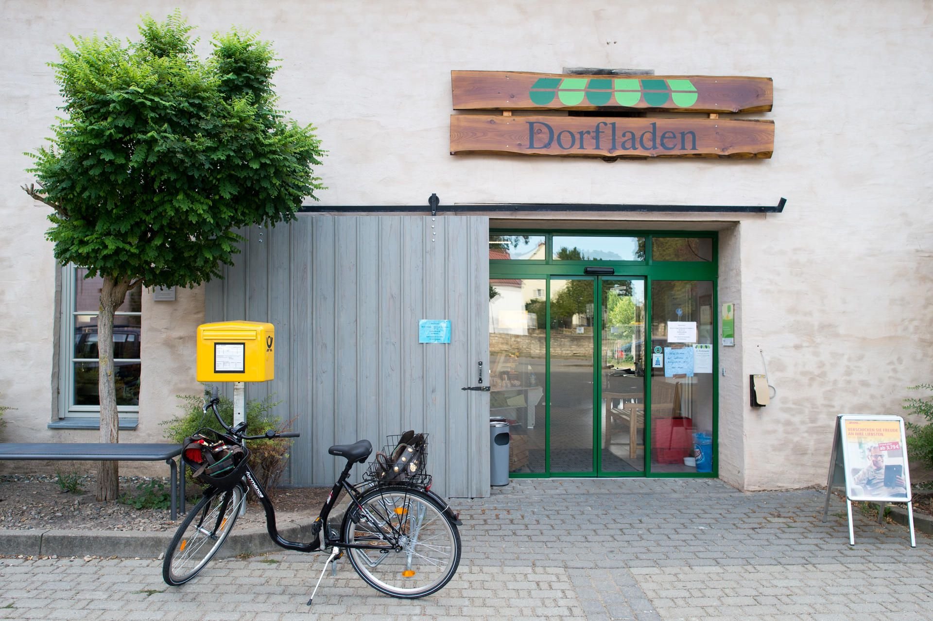 Deersheim: Der Eingang zum Dorfladen des Multifunktionalen Dorfzentrums