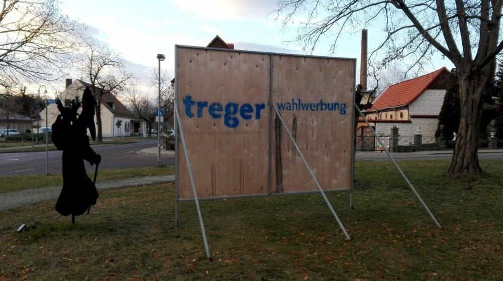 Diesen Anblick haben die Anwohner am Bürgerplatz in Ilberstedt seit kurz vor Weihnachten.