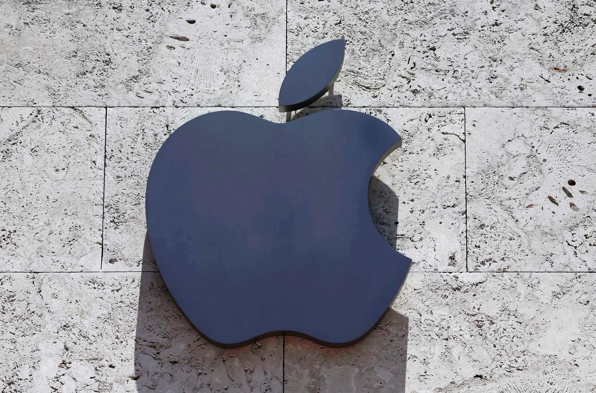 Der Apple-Konzern hat sich für seine Informationspolitik entschudligt.