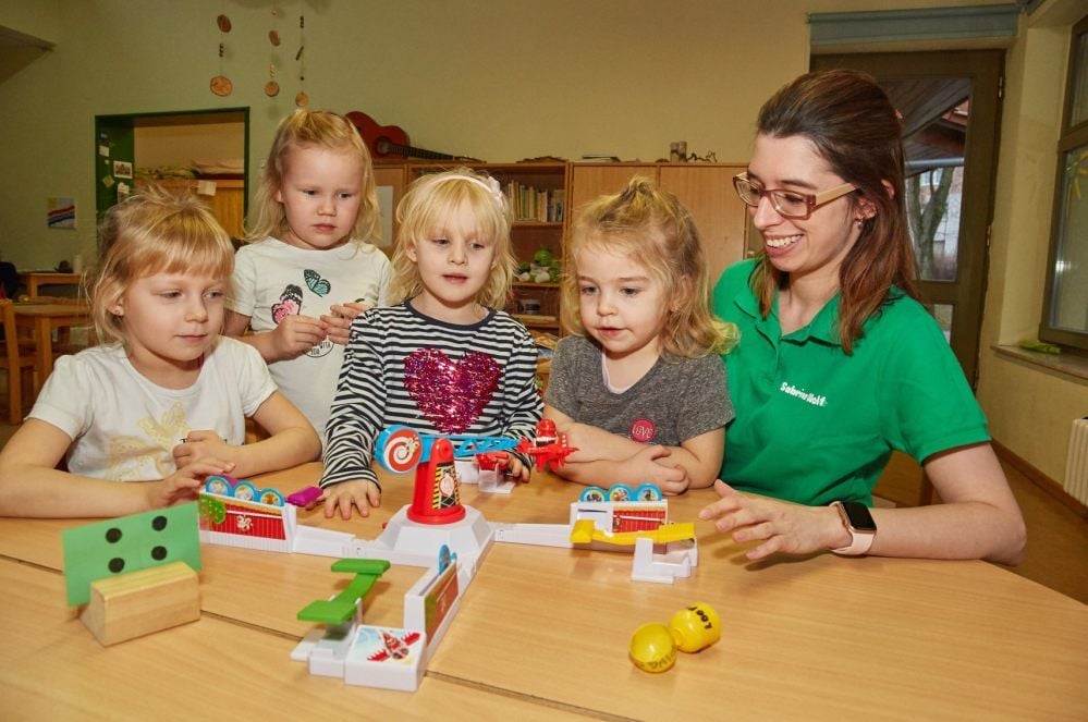 Vor allem berufstätige Eltern sind dankbar über die Betreuungsmöglichkeiten in den Kindergärten in Bernburg, wie hier im „Löwenzahn“ in der Virchowstraße.