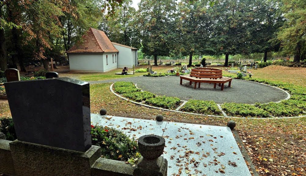 Ein eigener Friedhof? Ein Vorstoß aus Halle sorgt für Aufregung.